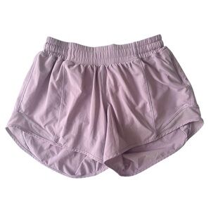 Lululemon Hotty Hot Short II Long 4" - Lilac Quartz SZ 6